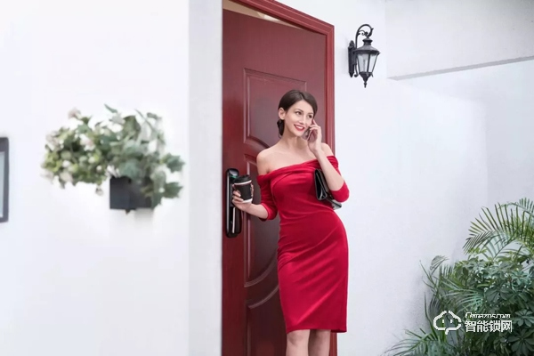 專(zhuān)訪飛利浦智能鎖銷(xiāo)售總監(jiān)劉志丹：改變豈止一點(diǎn)？品質(zhì)創(chuàng)新敢為先！