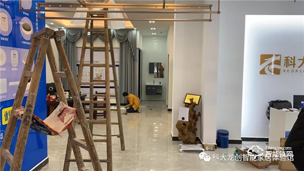 熱烈祝賀“科大龍創(chuàng)智能家居(浙江嵊州店)310盛大開業(yè)” 熱烈祝賀“科大龍創(chuàng)智能家居(浙江嵊州店)310盛大開業(yè)”