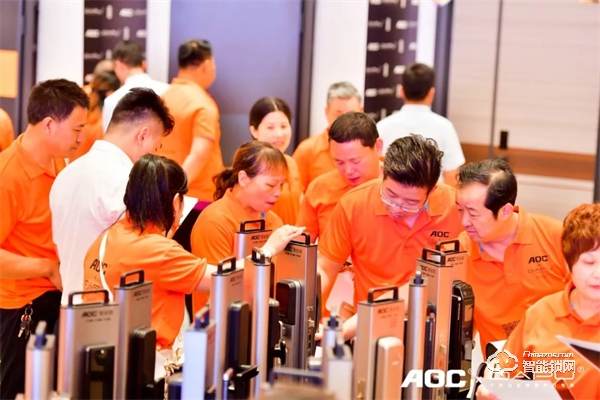 一面科技 一面藝術！AOC x 大璞聯合新品發布會高燃現場！