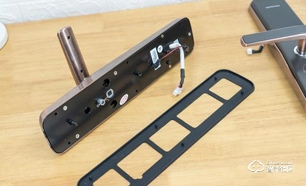 C級鎖芯，6種方式開門，斑點貓W500指紋鎖深度測評