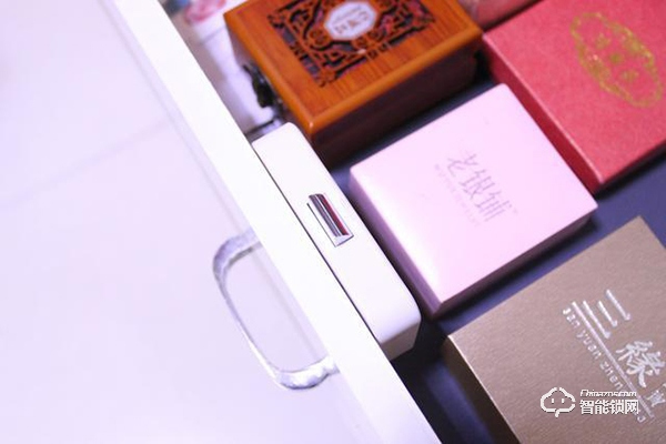 易鎖寶智能抽屜鎖體驗，讓你的家抽屜柜也能鎖住小秘密