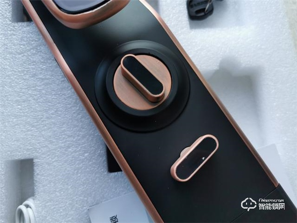 用了指紋鎖，才知道出門多便捷！希箭C1智能門鎖測評