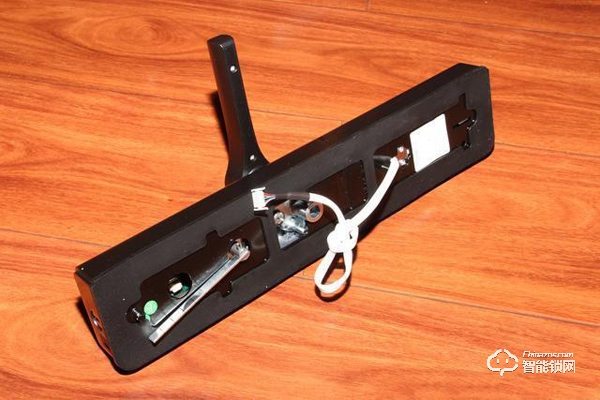 大氣精致+安全可靠+功能豐富+操作便捷=德施曼T91P智能鎖