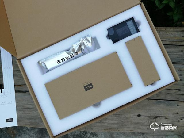 C級鎖芯+5D安全防護技術，TCL智能鎖安全杠桿滴