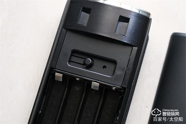 德施曼V8智能門鎖，以專業之名去守護我的家門