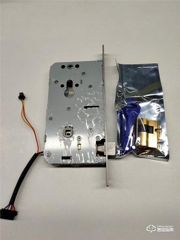 輕租智能鎖真實測評：租的放心，管的省心