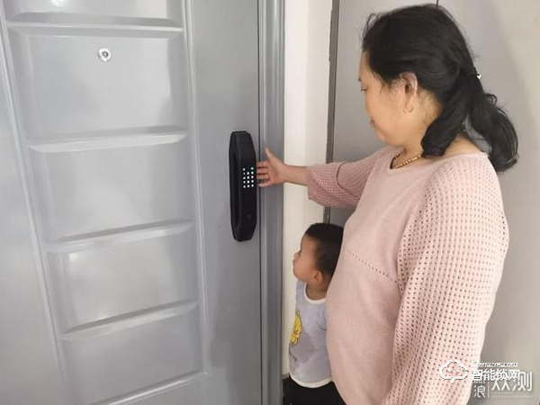 拒絕花里胡哨，德施曼小嘀Q3H智能指紋鎖體驗(yàn)