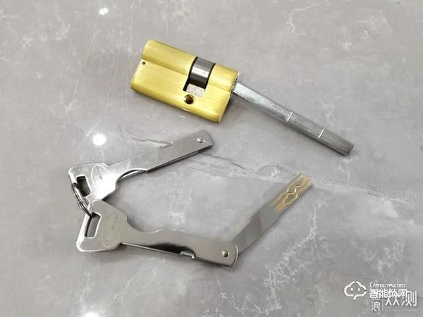 拒絕花里胡哨，德施曼小嘀Q3H智能指紋鎖體驗(yàn)