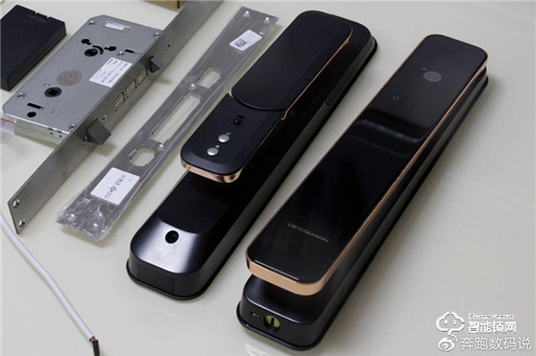 3D人臉識別開門，給家全方位守護：德施曼R8人臉智能鎖體驗