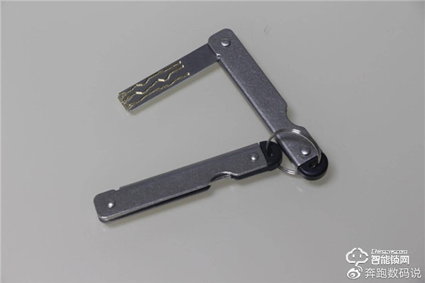 3D人臉識別開門，給家全方位守護：德施曼R8人臉智能鎖體驗