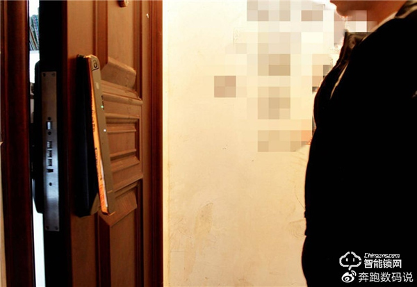 3D人臉識別開門，給家全方位守護：德施曼R8人臉智能鎖體驗