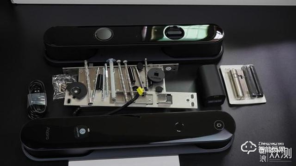 綠米全自動(dòng)智能推拉鎖D100評(píng)測(cè)：自動(dòng)鎖門的鎖