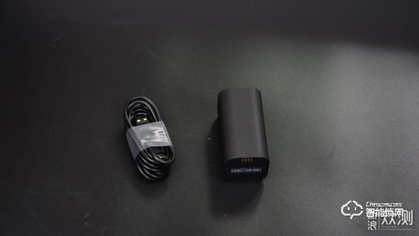 綠米全自動(dòng)智能推拉鎖D100評(píng)測(cè)：自動(dòng)鎖門的鎖