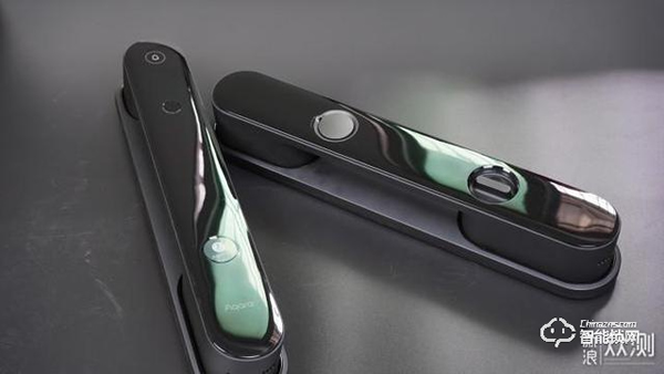 綠米全自動(dòng)智能推拉鎖D100評(píng)測(cè)：自動(dòng)鎖門的鎖