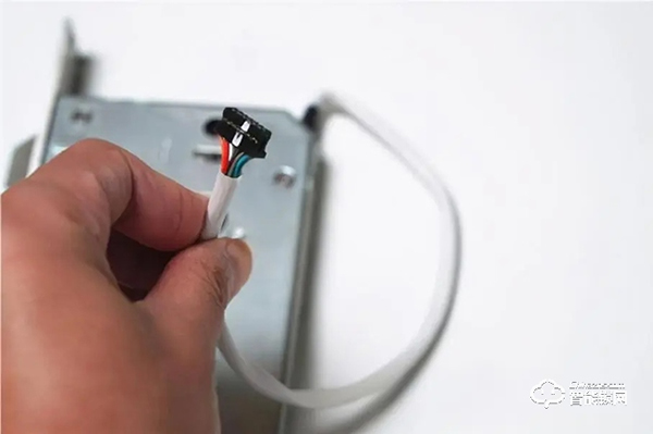 安全等級高，支持人臉識別、假鎖報警，德施曼R8智能鎖評測