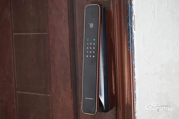 安全等級高，支持人臉識別、假鎖報警，德施曼R8智能鎖評測