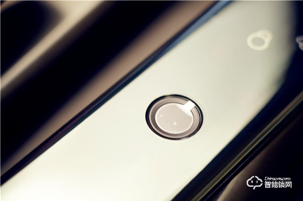 告別繁瑣，安全防護，金指碼全自動智能鎖MK1讓開門更智能