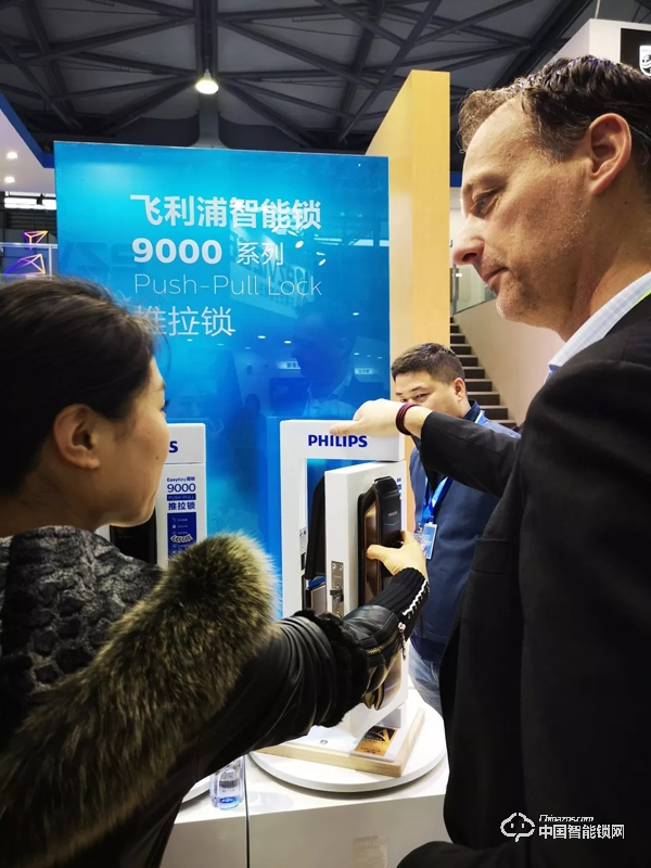 飛利浦智能鎖驚艷亮相2019AWE，用科技暢享美好生活！