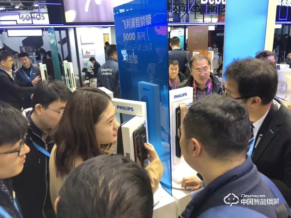 飛利浦智能鎖驚艷亮相2019AWE，用科技暢享美好生活！