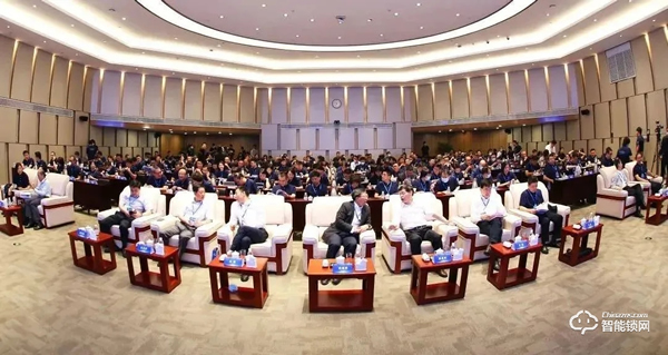 第二屆住房租賃產(chǎn)業(yè)聯(lián)盟大會圓滿落幕,TCL智能家居應邀參會 第二屆住房租賃產(chǎn)業(yè)聯(lián)盟大會圓滿落幕,TCL智能家居應邀參會