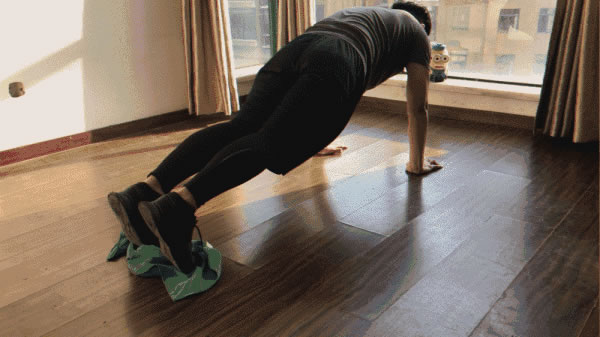 客廳變成健身房，飛利浦智能鎖助力“健康宅”