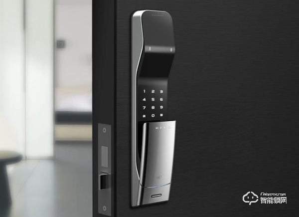智能門鎖比普通門鎖貴好多倍？這4點原因讓你無法反駁，值得買