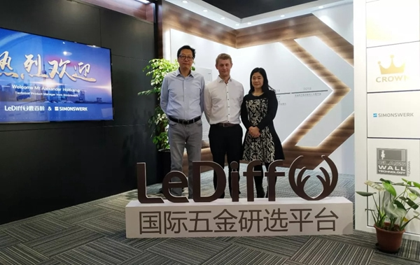 德國百年鉸鏈系統(tǒng)品牌SIMONSWERK拜訪LeDiff鹿百齡并舉行品牌培訓