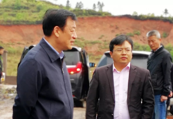 青松沃德智能鎖迎接江西省委書(shū)記劉奇考察指芯總部科技園