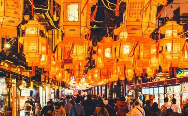 摩力智能鎖陪伴您的家庭歡度元宵，祝您元宵節快樂！