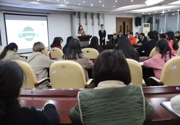 王力智能鎖公司總部舉辦《企業常見法律風險及其防范》培訓