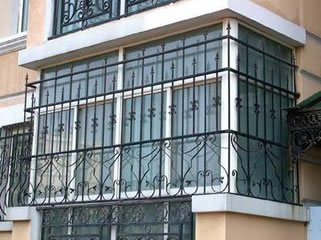 防賊防盜防老王，家庭安全靠德犬