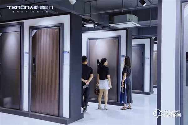 智聯世界·亞太天能2021年度招商大會暨智能門鎖新品發布會完美收官！