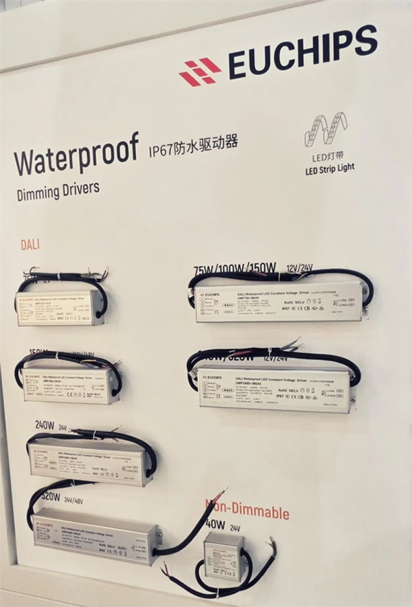 展會回顧 | 歐切斯驚艷亮相香港國際秋季燈飾展，引領(lǐng)智能調(diào)光新潮流