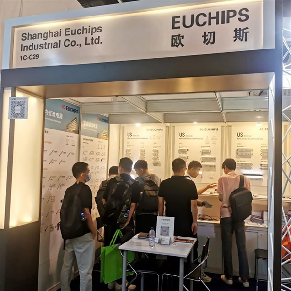 展會回顧 | 歐切斯驚艷亮相香港國際秋季燈飾展，引領(lǐng)智能調(diào)光新潮流