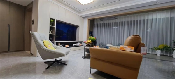 AI造星說丨成品+定制雙驅(qū)動，廣拓渠道強(qiáng)獲客