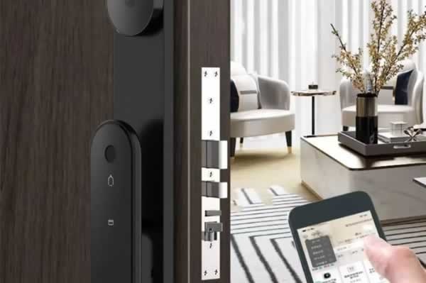 智能門鎖