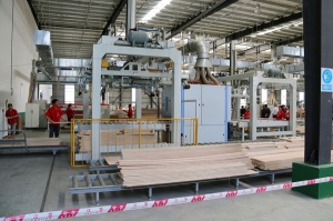 大自然木門生產車間