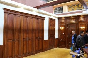 華日家具木門展示